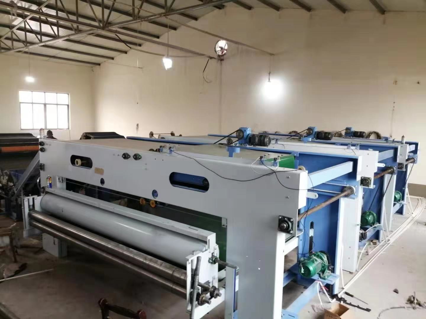 鋪網(wǎng)機(jī) 鋪網(wǎng)機(jī)